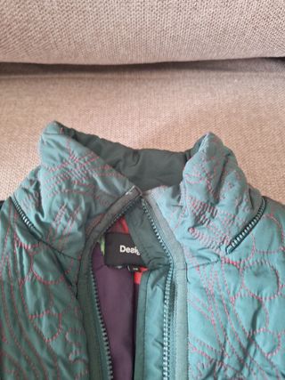 Cazadora chaleco Desigual verde