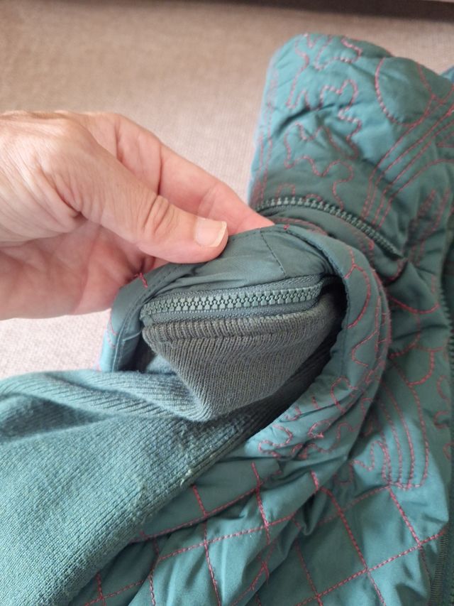 Cazadora chaleco Desigual verde