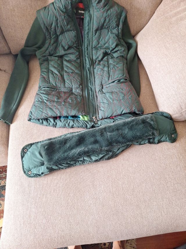 Cazadora chaleco Desigual verde