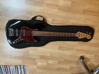 Bajo Fender Jazz Bass V activo