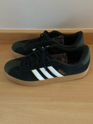 Zapatillas Adidas VL Court i24 negras