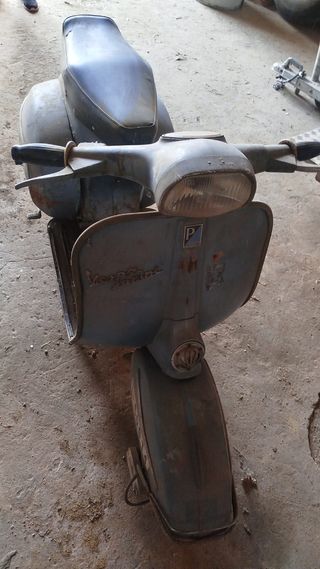 Vespa 150 Sprint Clásica