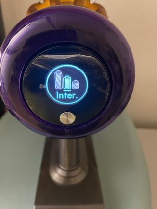 Dyson V15 SV22: Aspirapolvere senza fili