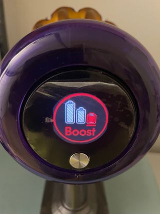 Dyson V15 SV22: Aspirapolvere senza fili