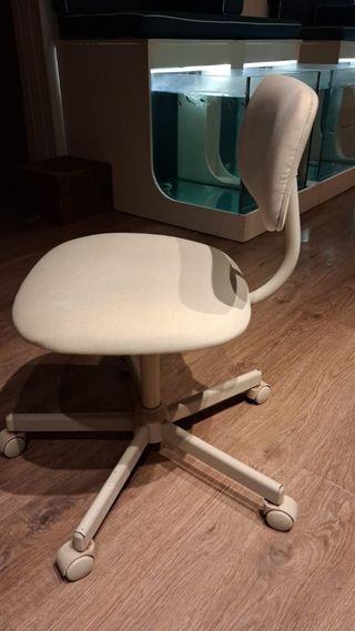 Silla giratoria IKEA BLECKBERGET