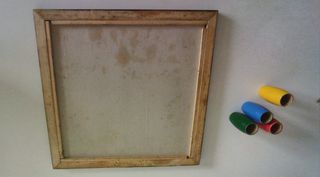 Parchís antiguo de madera y cristal.