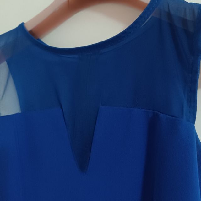 Top blu elegante