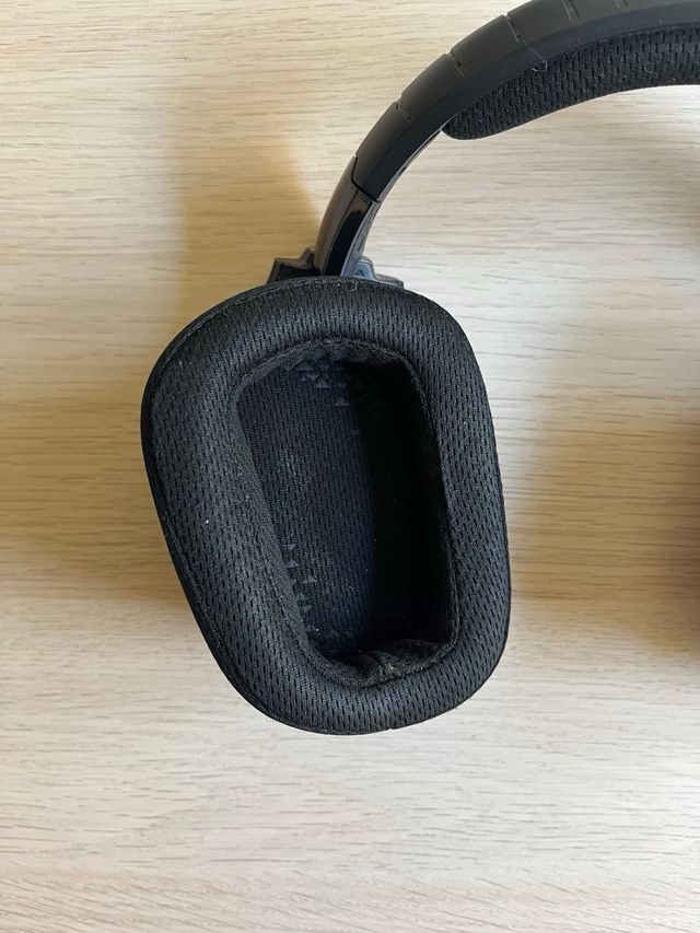 Auriculares Logitech G933 Artemis Spectrum