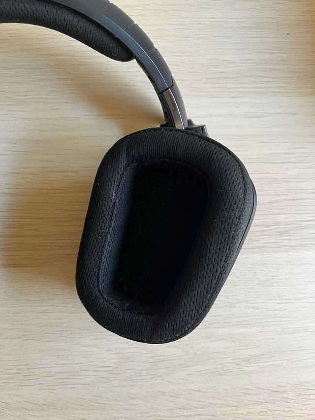 Auriculares Logitech G933 Artemis Spectrum