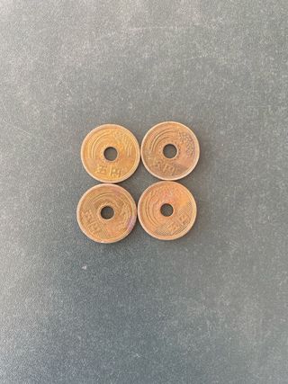 4 Monedas 5 Yen Japón