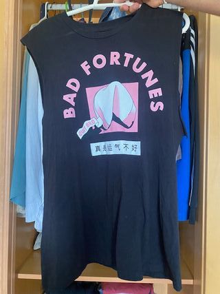 camisetas, polos, zapatillas, sudaderas, vaqueros,