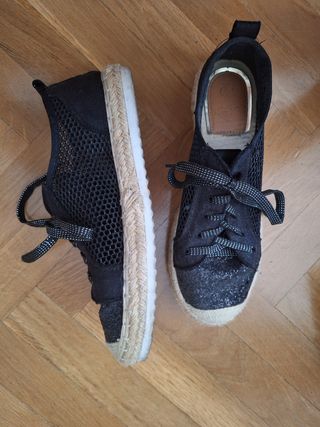 Zapatillas negras esparto