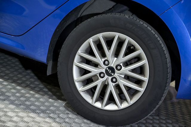Kia Rio   1.0 TGDi 74kW 100CV MHEV iMT Concept 