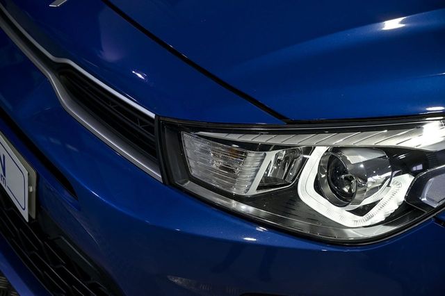 Kia Rio   1.0 TGDi 74kW 100CV MHEV iMT Concept 