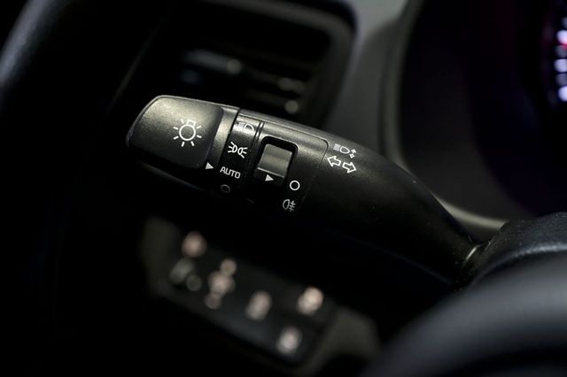 Kia Rio   1.0 TGDi 74kW 100CV MHEV iMT Concept 