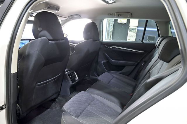 Skoda Octavia   Combi 1.4 TSI 110kW150kW DSG PHEV Ambit 