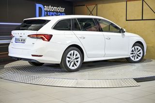 Skoda Octavia   Combi 1.4 TSI 110kW150kW DSG PHEV Ambit 