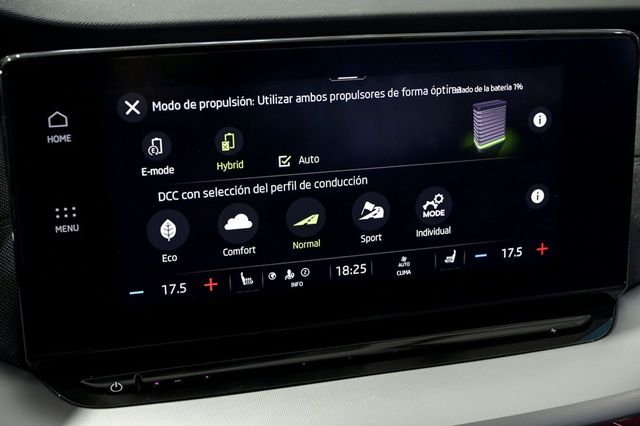 Skoda Octavia   Combi 1.4 TSI 110kW150kW DSG PHEV Ambit