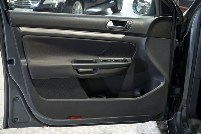 Volkswagen Jetta   1.4 TSI 140cv Advance 