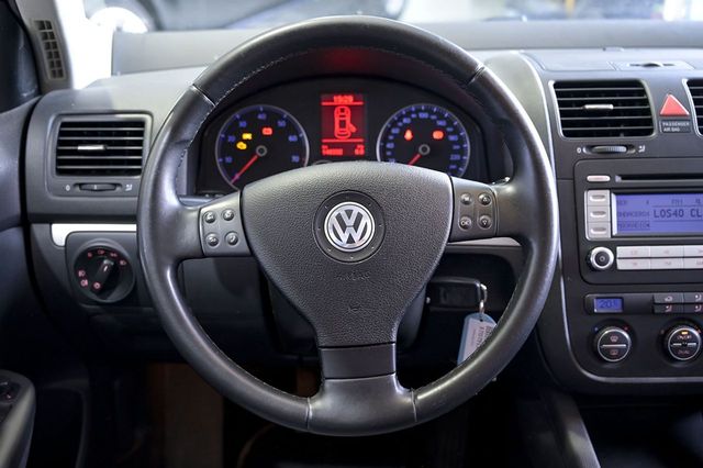 Volkswagen Jetta   1.4 TSI 140cv Advance 