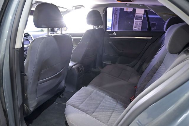 Volkswagen Jetta   1.4 TSI 140cv Advance 