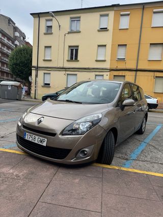 Renault Grand Scenic 2010
