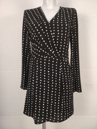 Vestito a pois bianco e nero