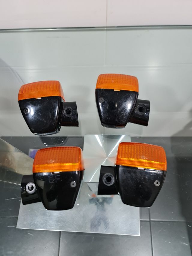 Intermitentes Honda CBR900RR SC28