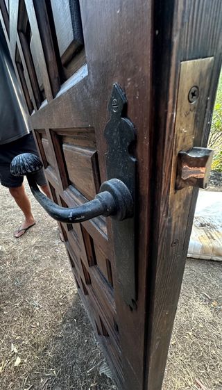 Puerta castellana de madera maciza 20 paneles