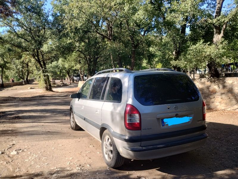 Opel Zafira 2003 - foto 1