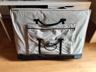 Se vende camilla para masaje plegable con