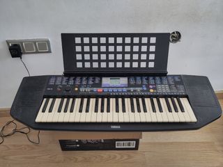 Yamaha PSR-78 Órgano