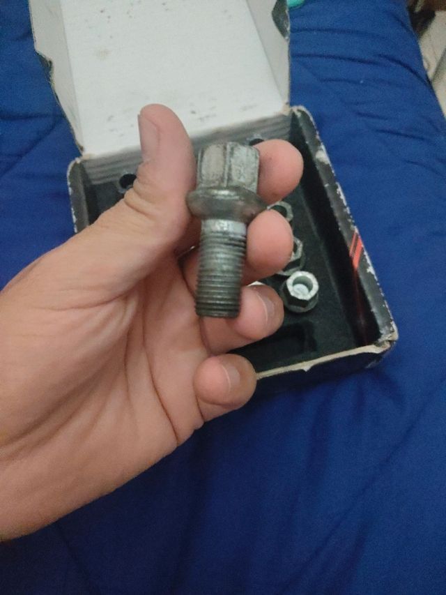 Juego tornillos Skoda Fabia