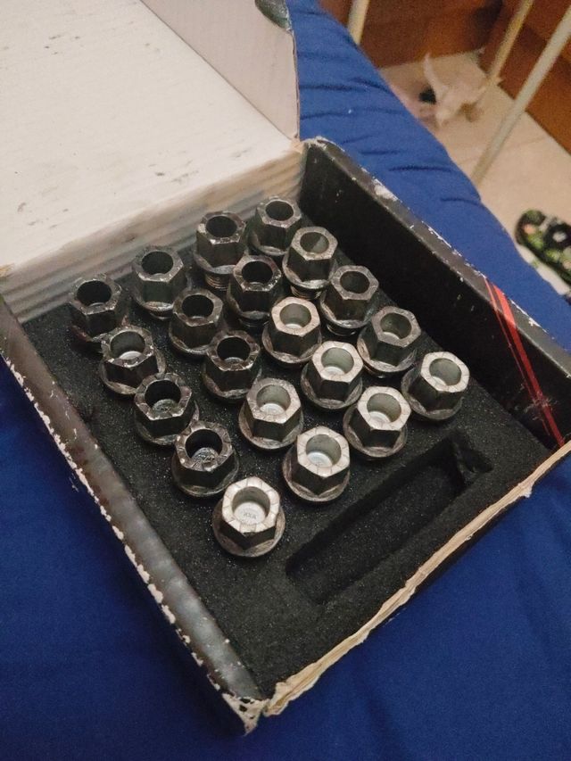 Juego tornillos Skoda Fabia