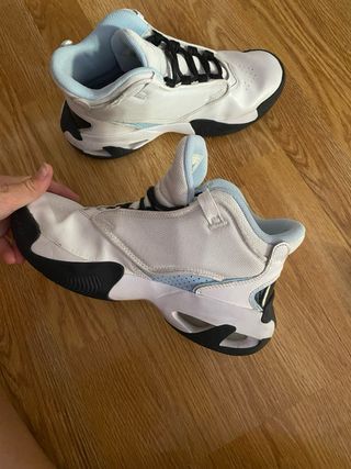 Jordan Max Aura 4 - Blancas y Azules, verdaderas 