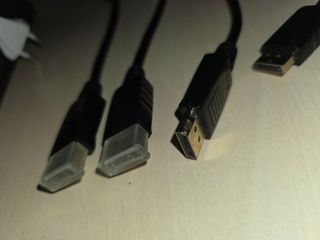 3 adattatori StarTech: da DP a HDMI/VGA