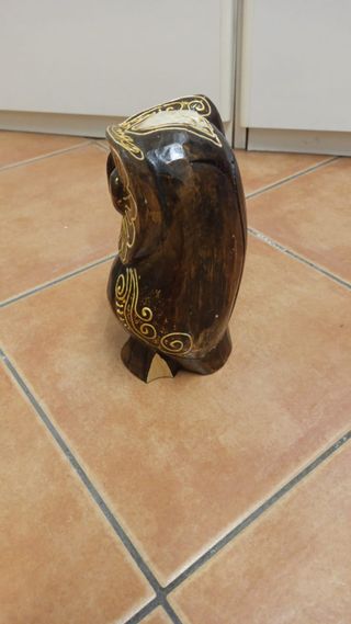 Gufo in legno decorato