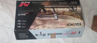 Minelab Equinox 600 - Metal Detector
