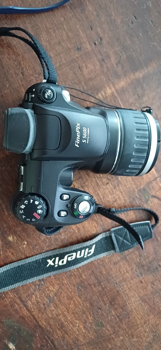 Fujifilm FinePix S5600 - Fotocamera Digitale