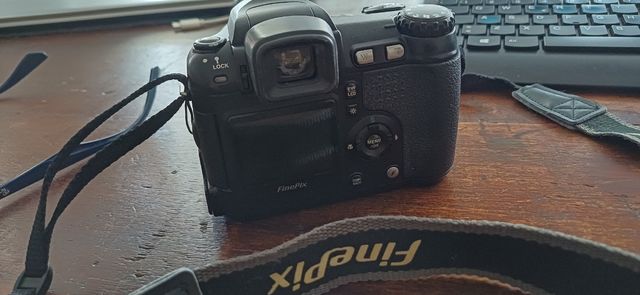 Fujifilm FinePix S5600 - Fotocamera Digitale