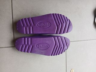 Sandalias Scholl moradas