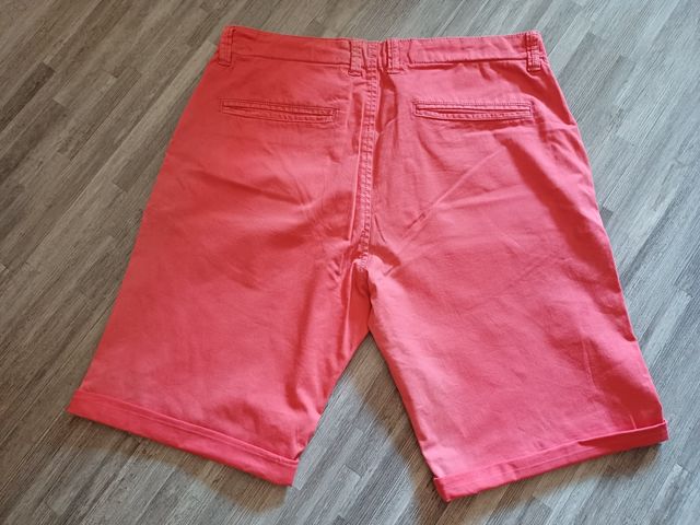 Shorts Green Coast rojos, talla 40