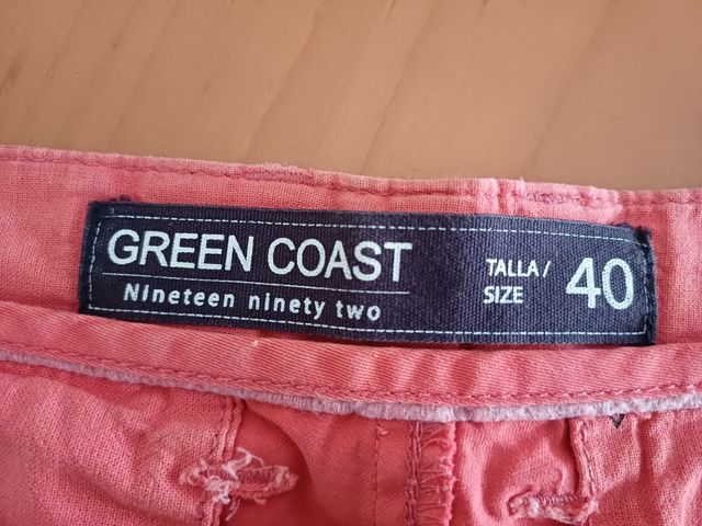 Shorts Green Coast rojos, talla 40