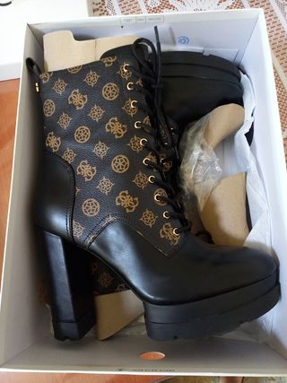 Botas Guess negras mujer