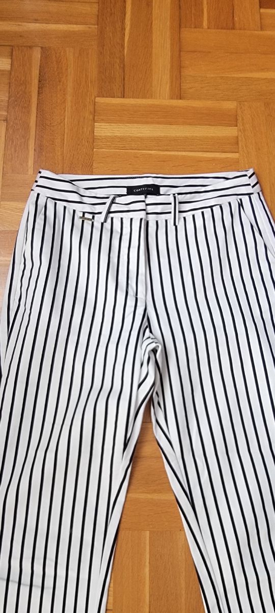 Pantalones rayas blancas y negras