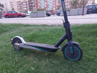 Se vende Xiaomi Pro 2. 