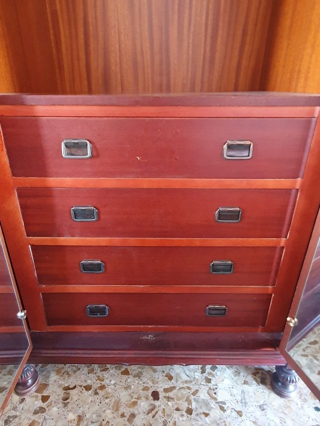 Armario antiguo 6 puertas en perfecto estado