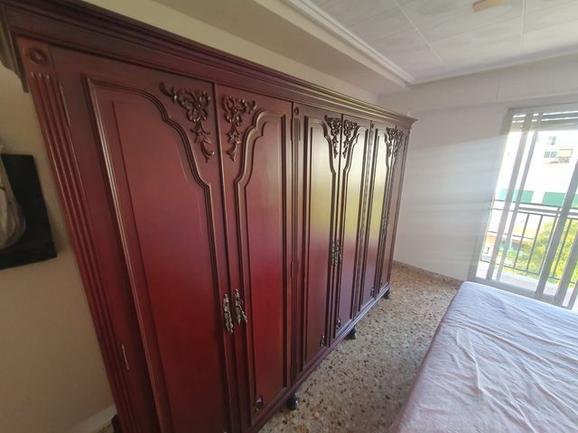 Armario antiguo 6 puertas en perfecto estado