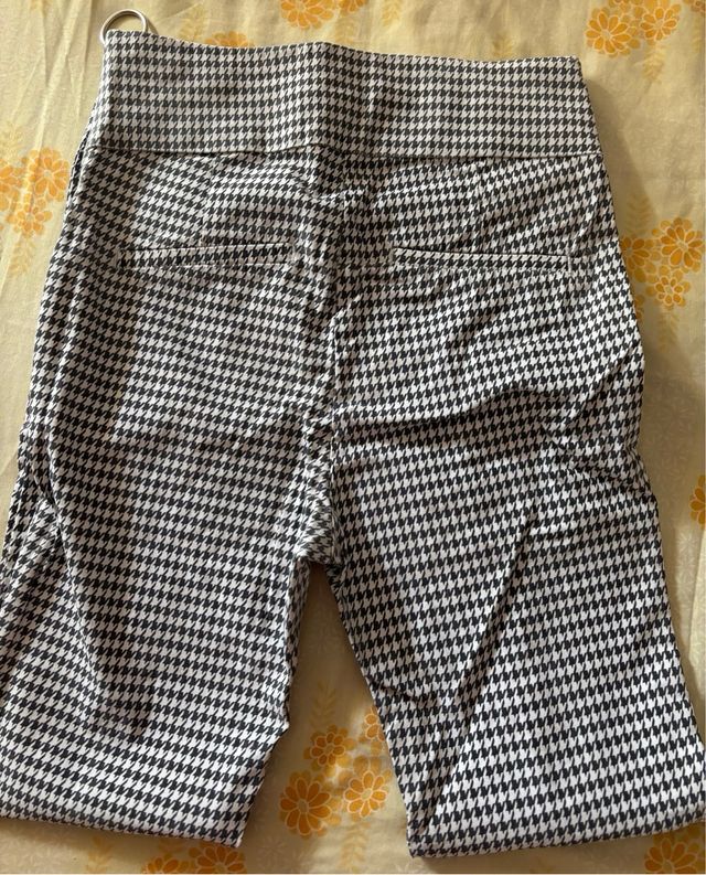 Leggins pata de gallo blanco y negro