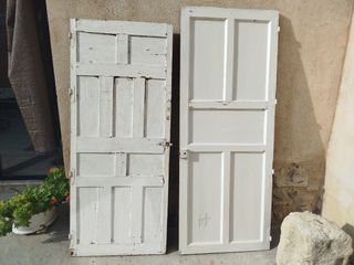 2 Puertas madera macizas antiguas